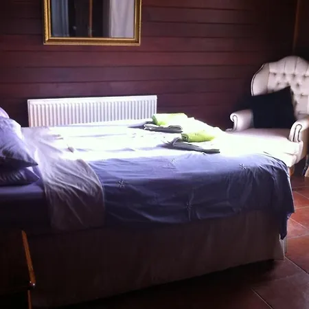 Casa De Madera